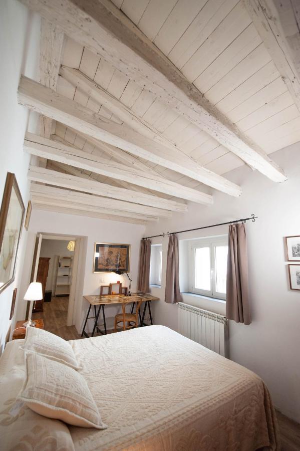 Serravallo'S Apartments Big Terst Exteriér fotografie